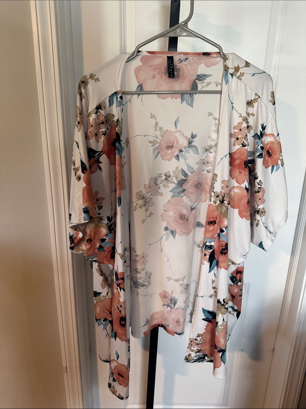 By Johnny Soft White Kimono with Blush Peach Floral Print